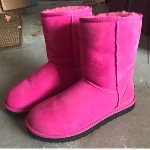 Hot pink uggs